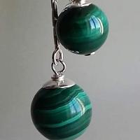 Bo longues malachite gros plan