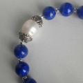 Bracelet lapis perle gros plan