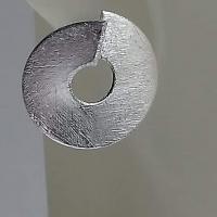 Puces geometrica a l oreille